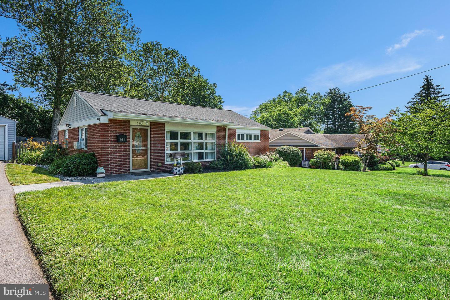 Property Photo: 629 Erlen Road PA 19462