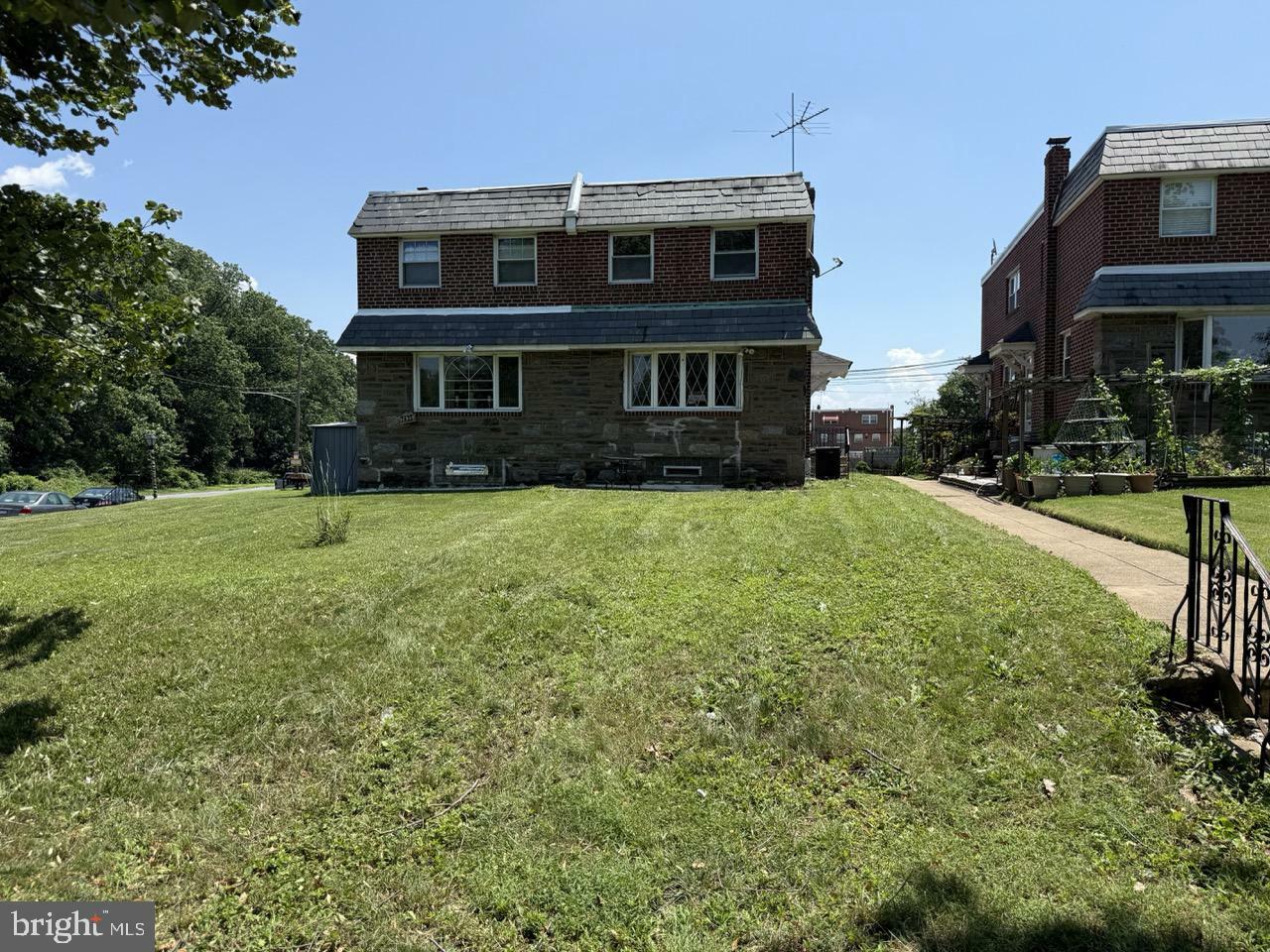 7421 Roosevelt Boulevard  Philadelphia PA 19152 photo