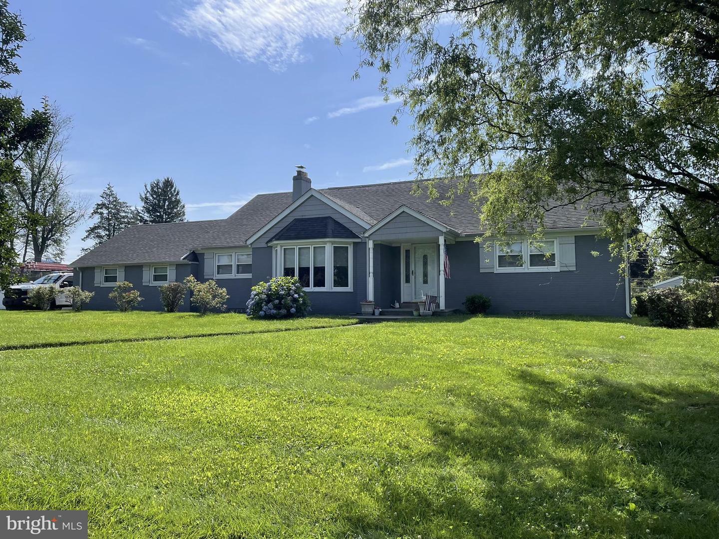 Property Photo: 3897 Byron Road PA 19006