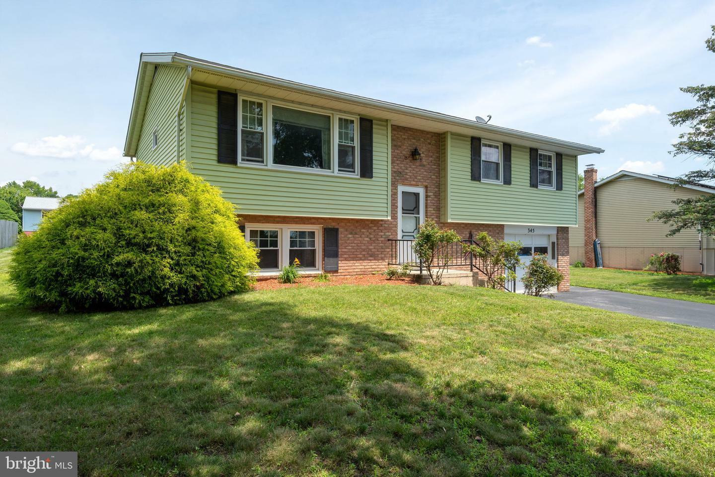 Property Photo: 345 Caraway Drive PA 17554
