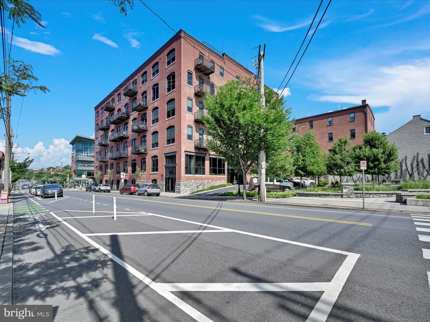 Property Photo: 41 W Lemon Street 202 PA 17603