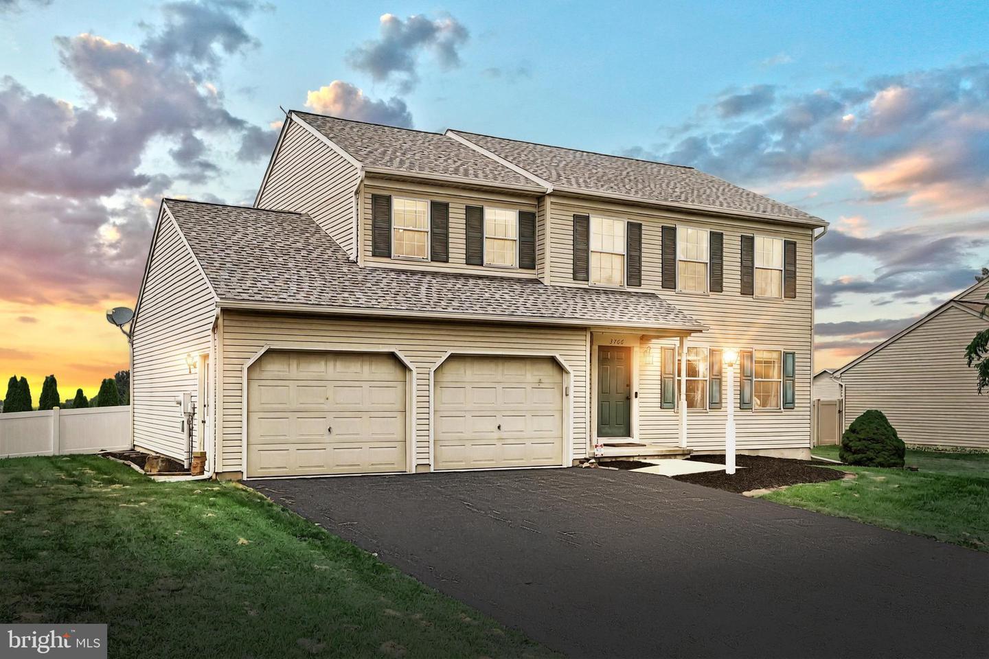 Property Photo: 3766 Kimberly Lane PA 17315
