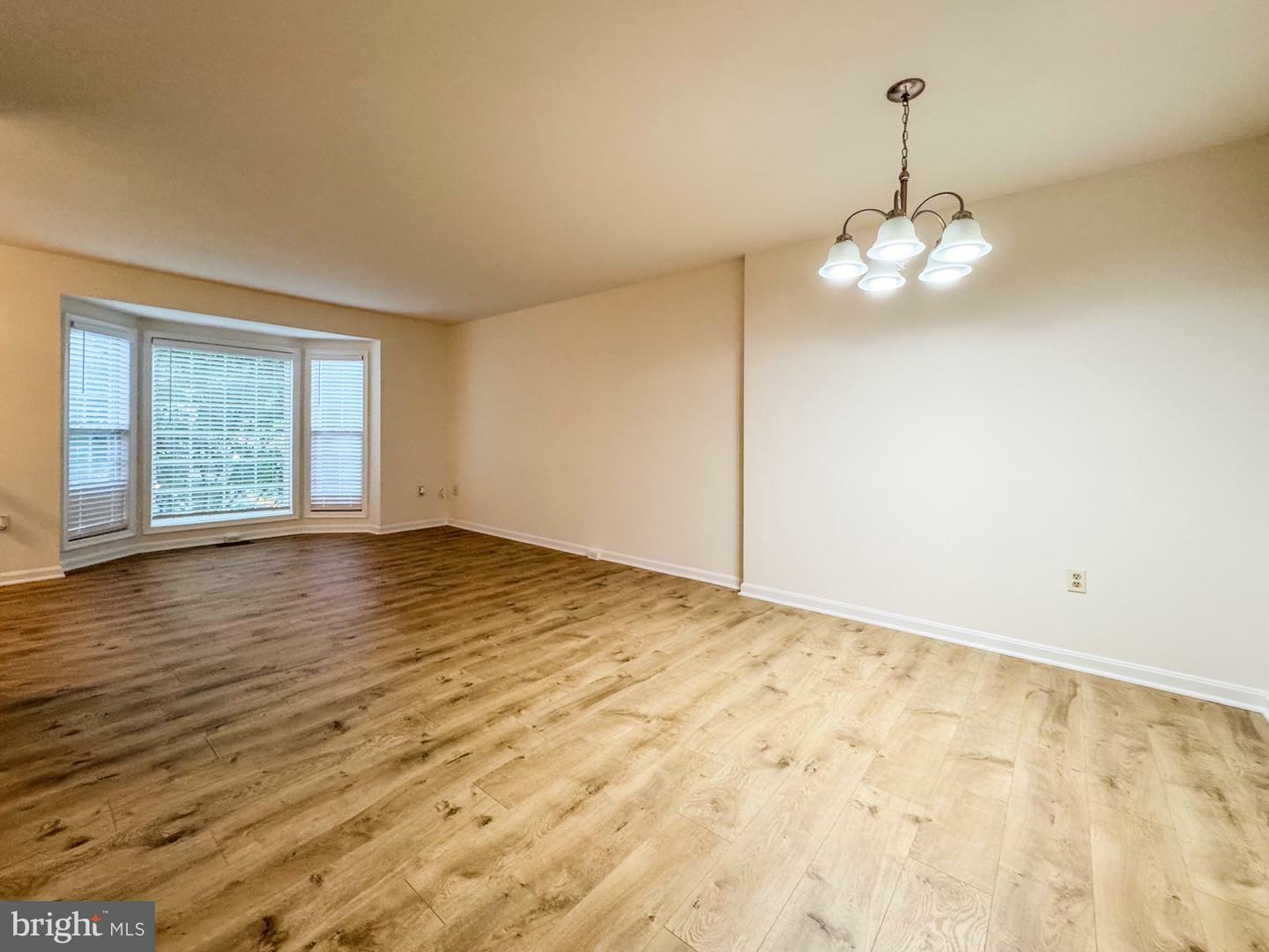 Property Photo: 13573 Gelding Place VA 20155