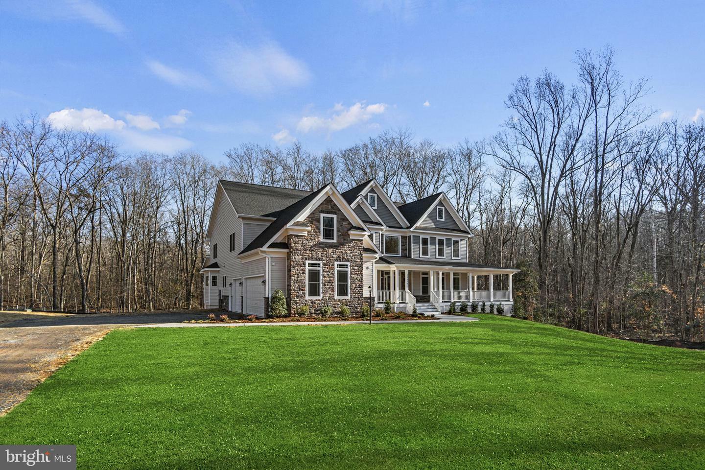 Property Photo: 5908 Copper Mill Drive VA 22407