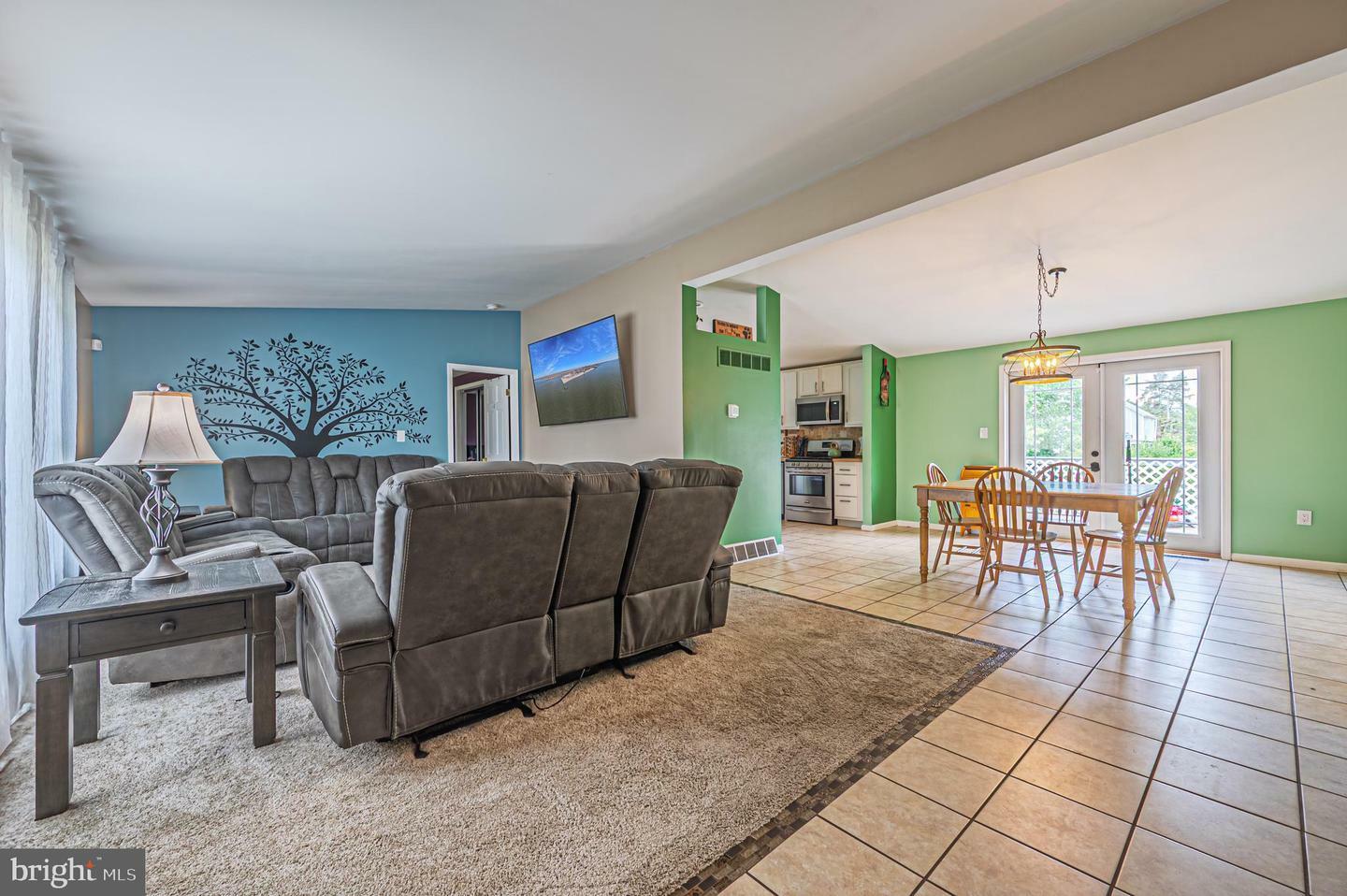 Property Photo: 208 W Arctic Avenue NJ 08341