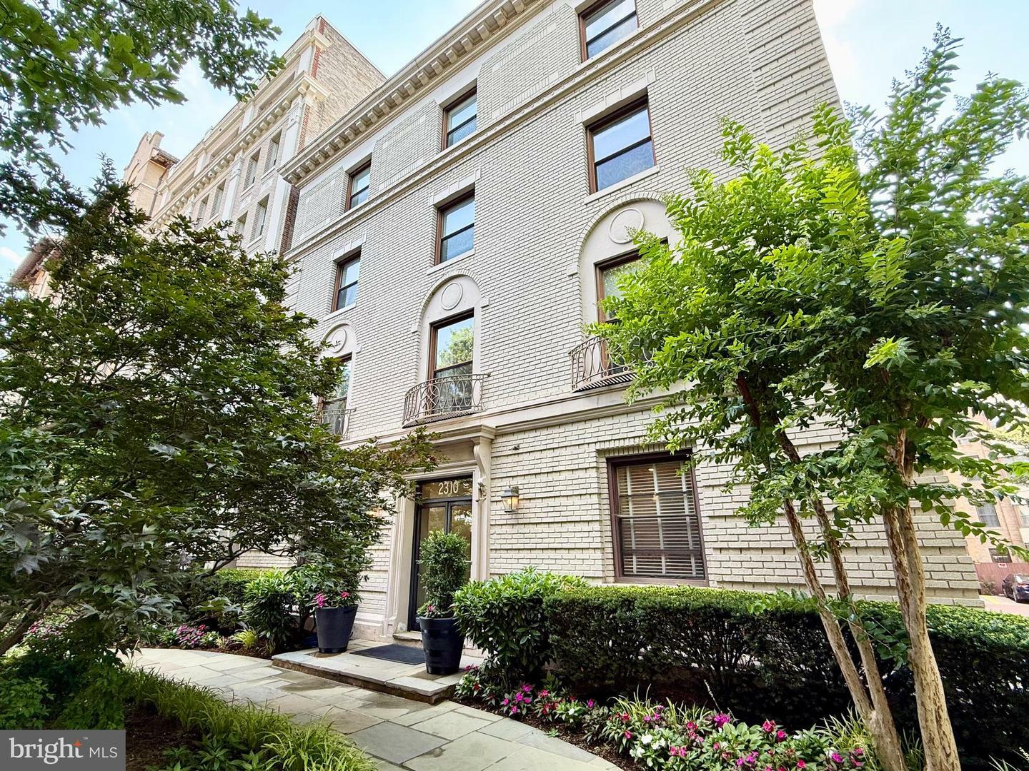 Property Photo: 2310 Ashmead Place NW 203 DC 20009