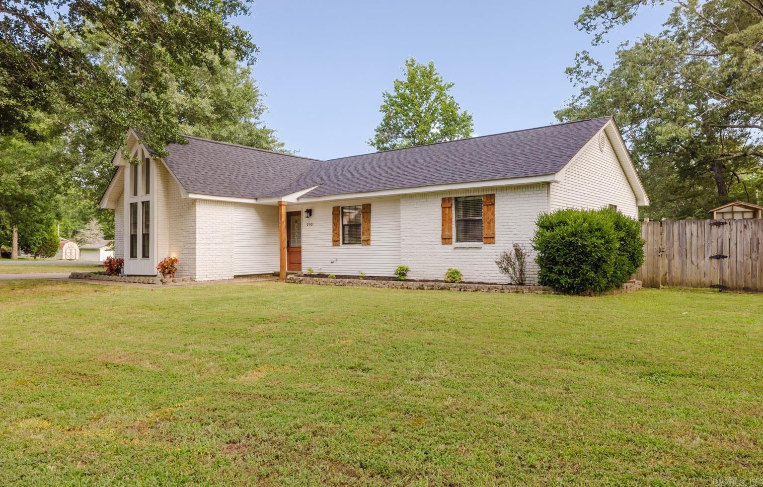 Property Photo: 2501 Brookwood AR 72015