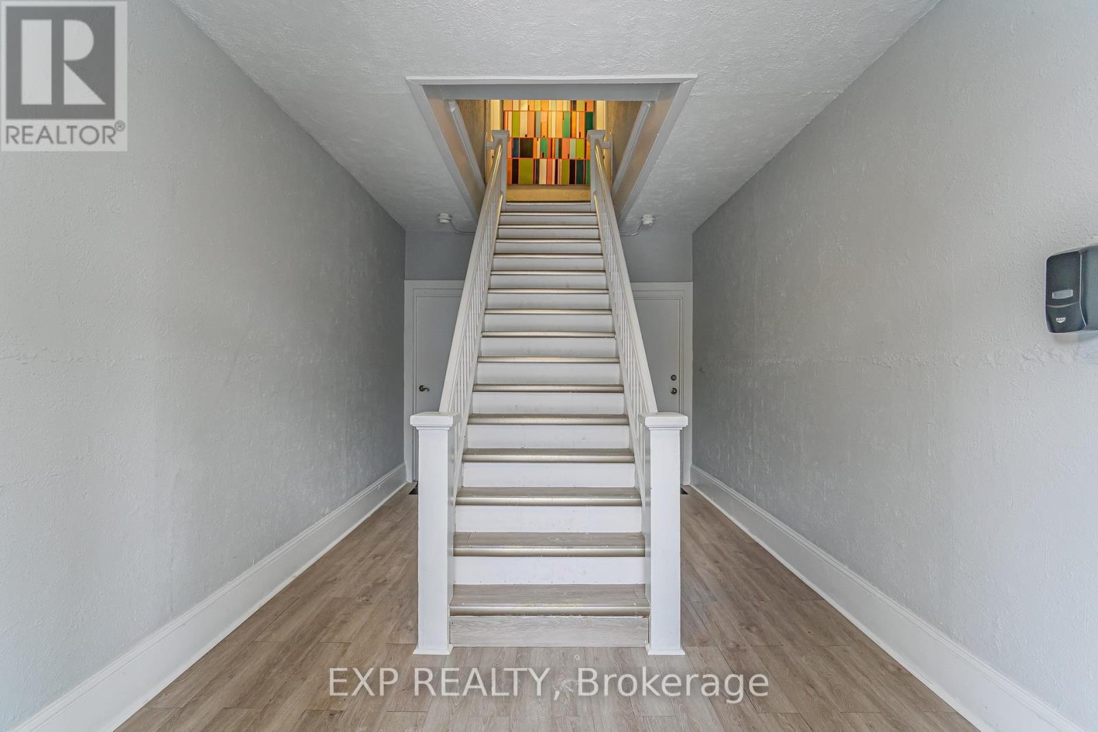 Property Photo: 52 St Andrew Street 1 ON K1N 5E9