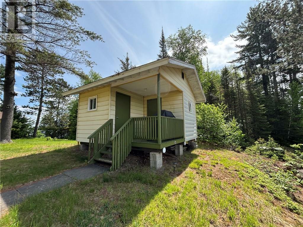 Photo de la propriété: Pin-733190078 Onaping Lake ON P0M 1J0