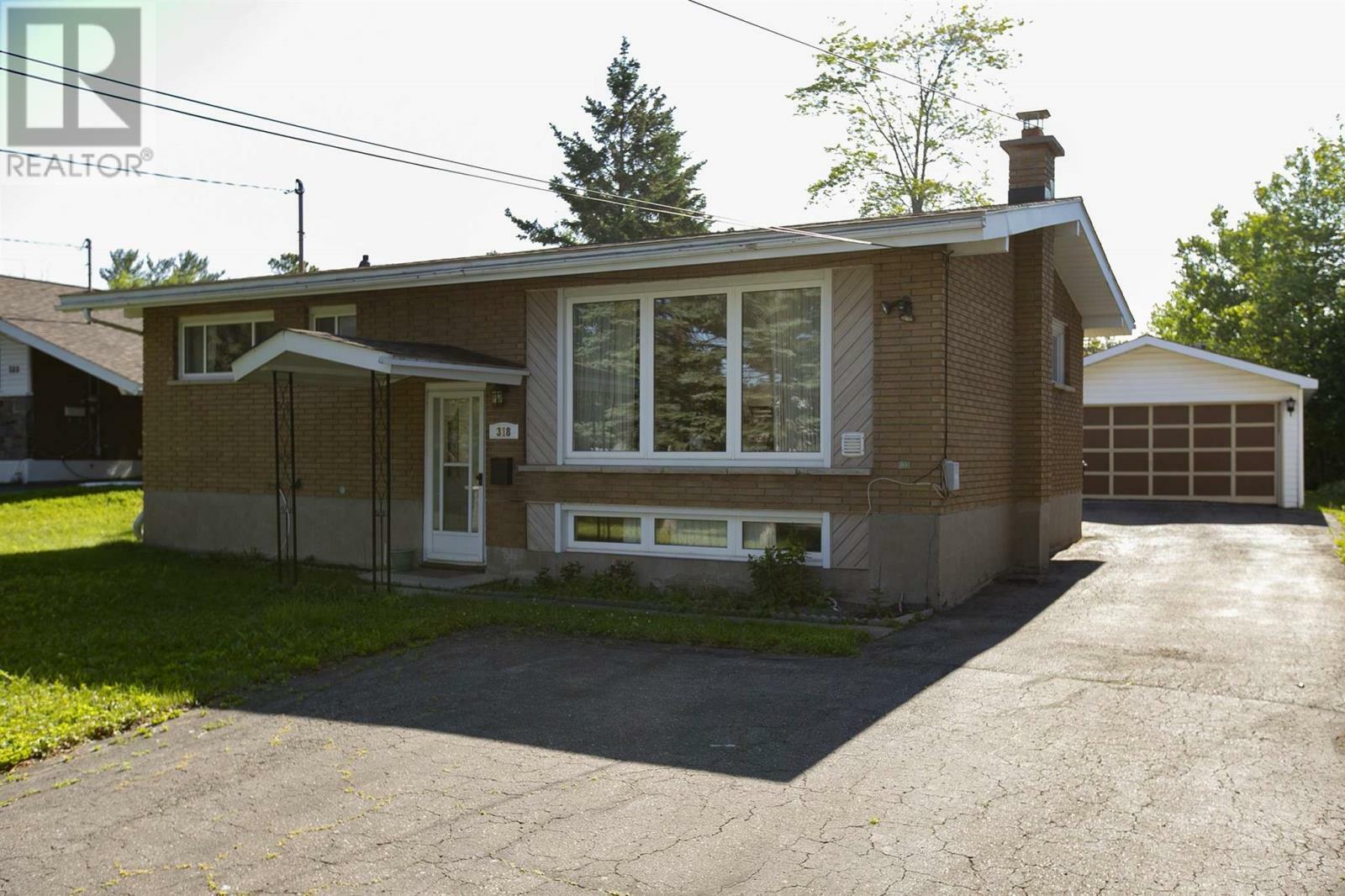 Property Photo: 318 St Patrick St ON P6C 3S9