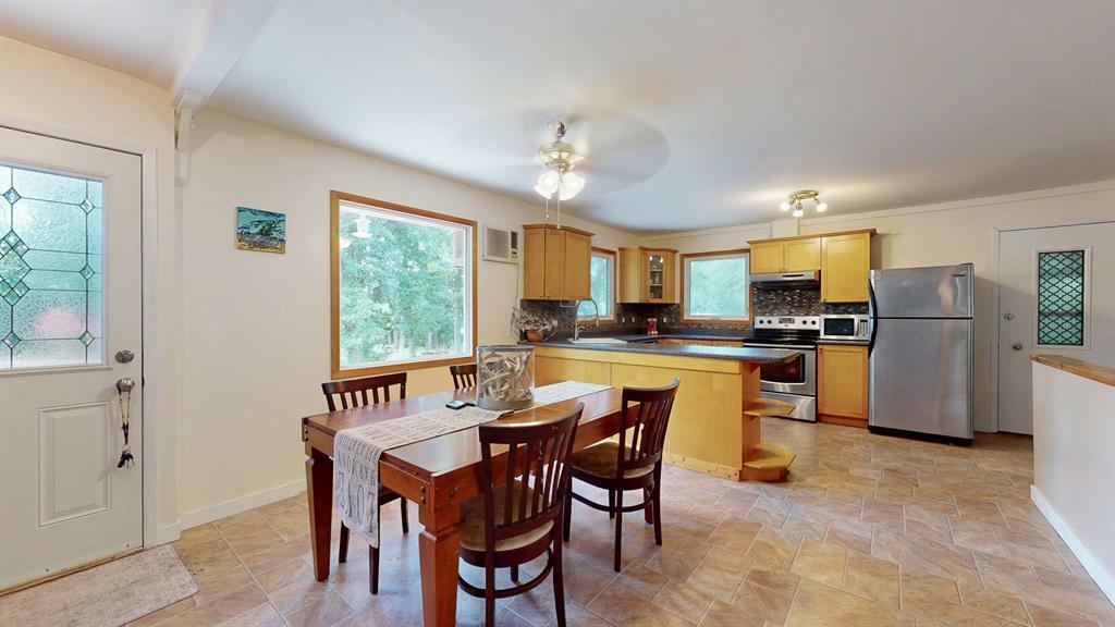 Photo de la propriété: 3510 Lido Plage Road MB R4K 1A5