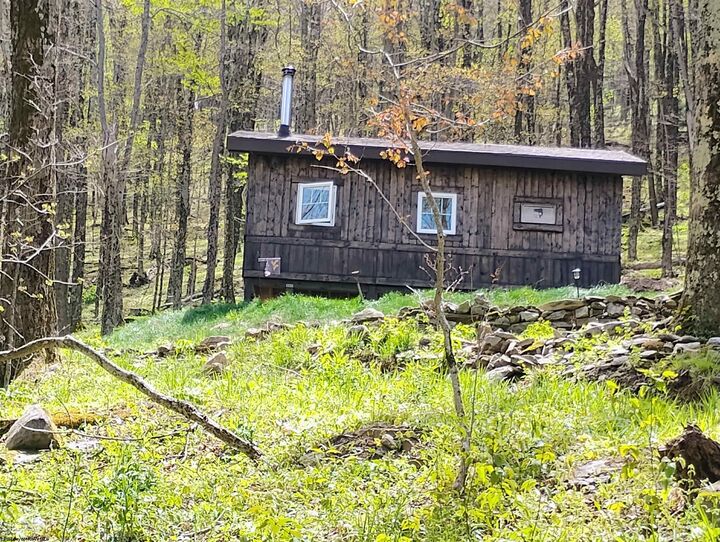 Property Photo:  1373 Rocky Road  WV 26270 