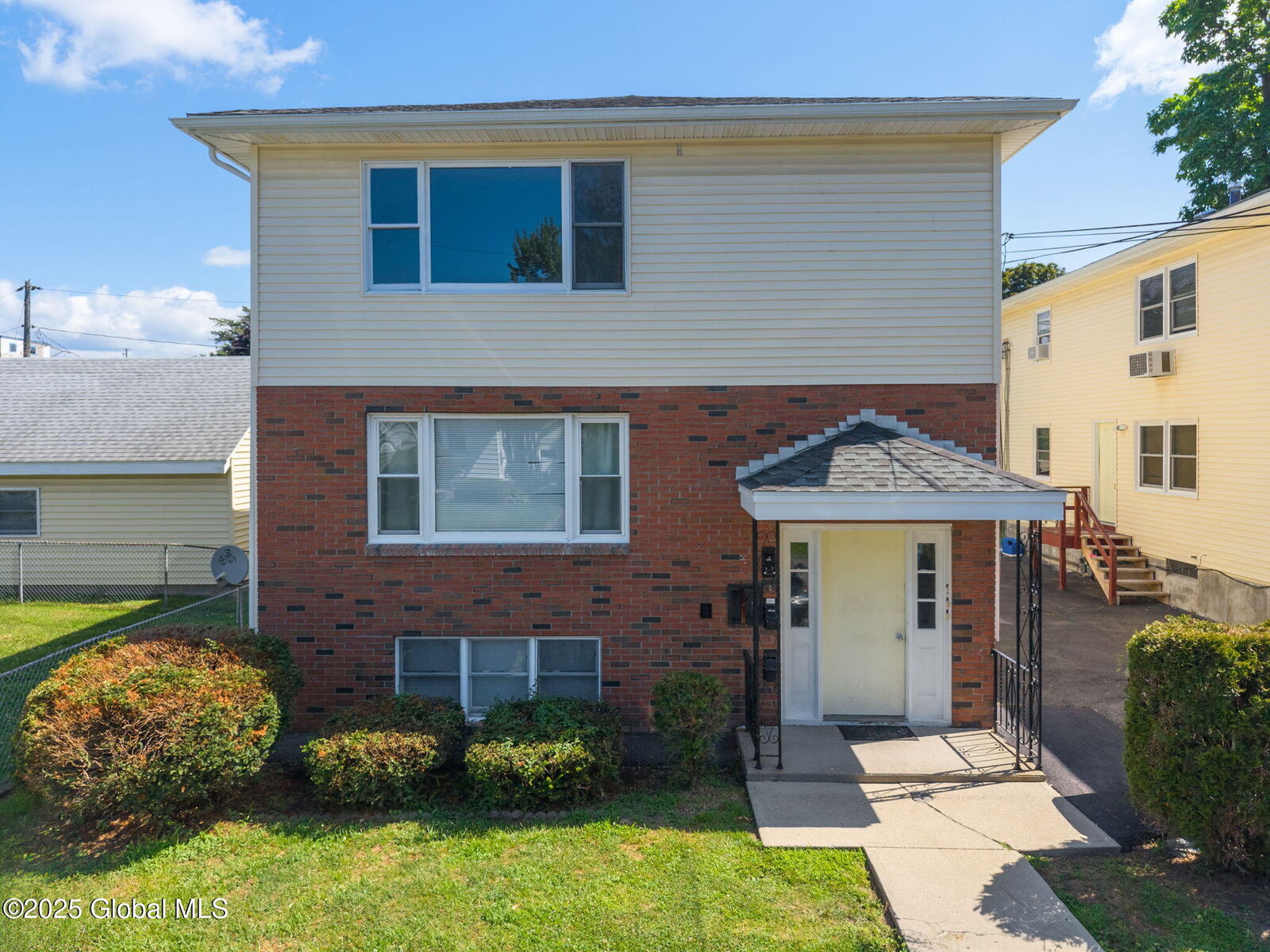 Property Photo:  55 Miller Avenue 2nd Floor  NY 12203 