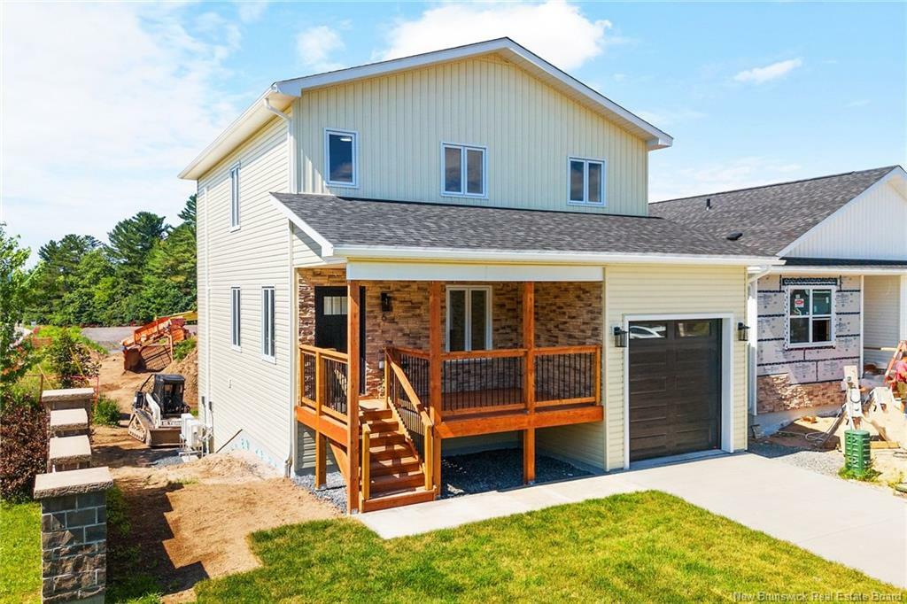 Property Photo: 6 Briar Brook Place NB E3A 3N1