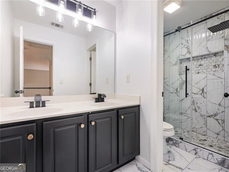 Property Photo: 11405 Donnington Drive GA 30097