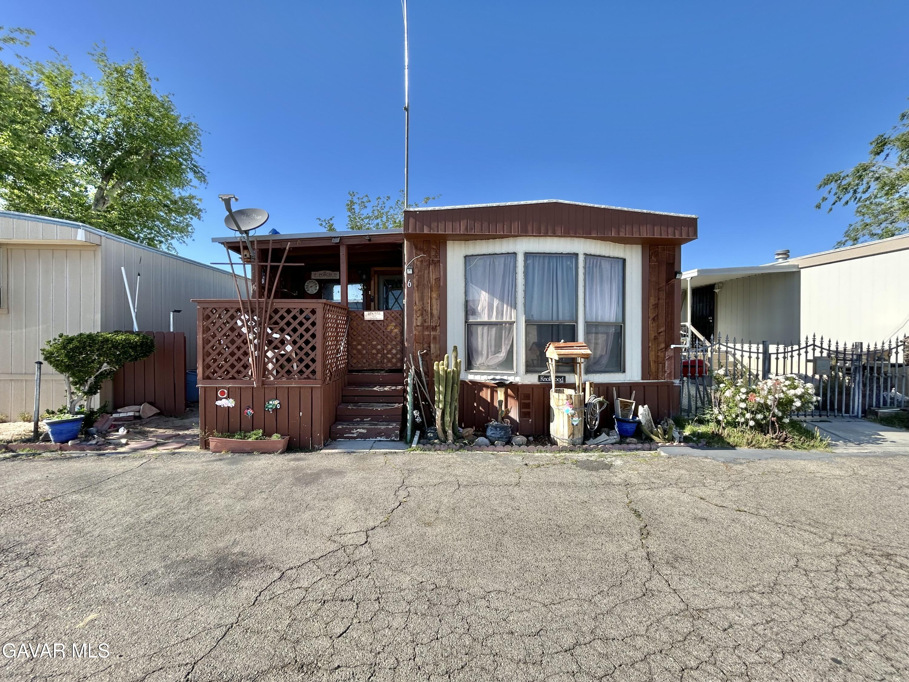 470 W 20th Street 6  Rosamond CA 93560 photo