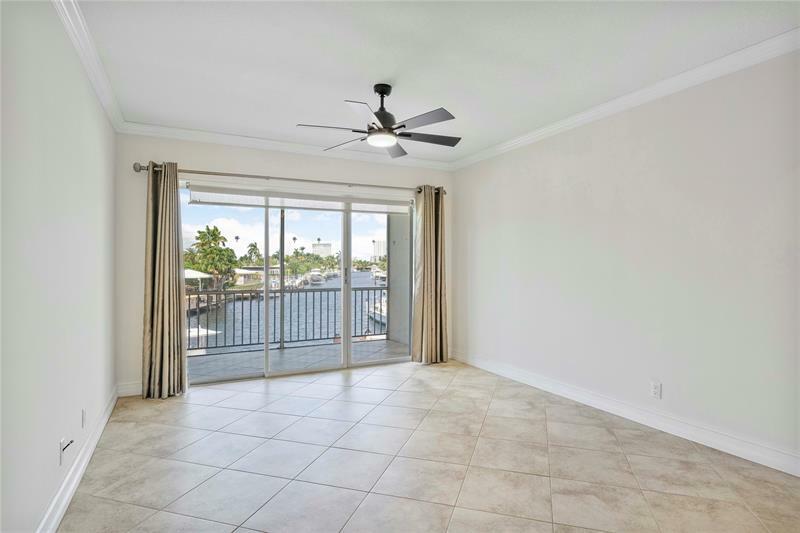Property Photo: 2201 SE 9th St 206 FL 33062