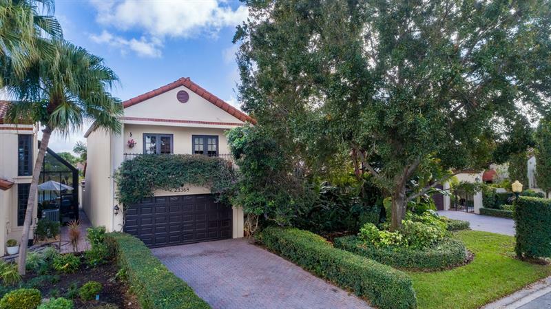 Property Photo: 23368 S Mirabella Cir FL 33433