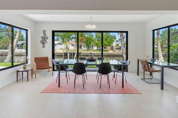 Property Photo: 2500 NE 17th Ter FL 33305