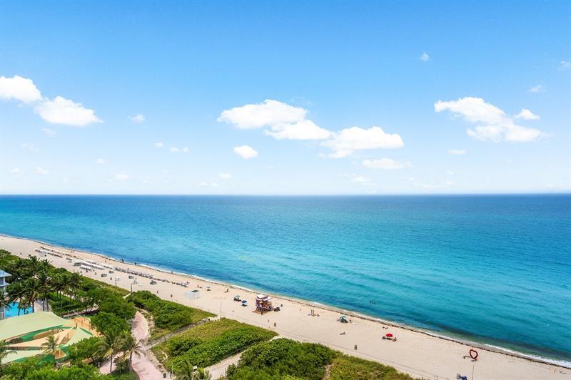 Property Photo: 6423 Collins Ave 1608 FL 33141