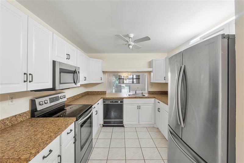 Property Photo: 2606 NW 104th Ave 208 FL 33322