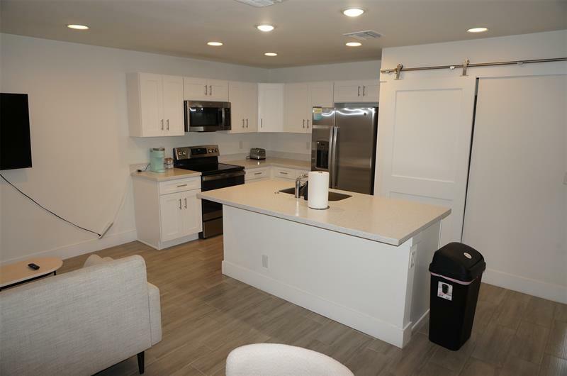 Property Photo: 575 Lilac Ct FL 33407