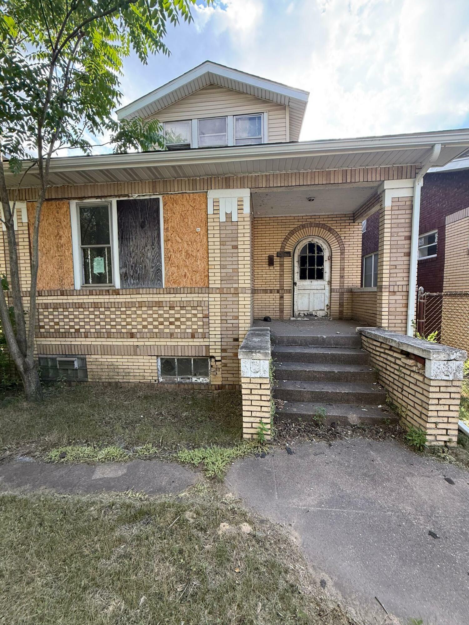 Property Photo: 1324 Delaware Street IN 46407