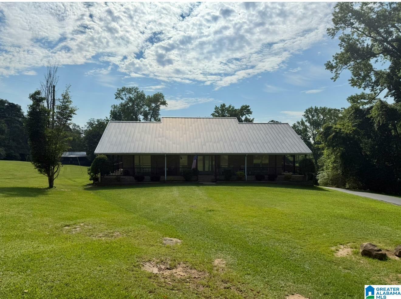 1733 Mountain View Road  Springville AL 35146 photo