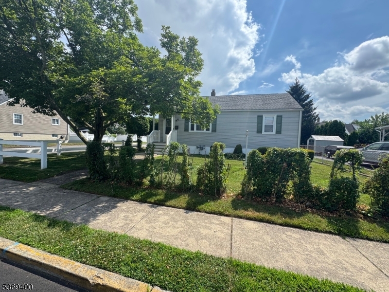84 Chestnut St  Lodi Boro NJ 07644 photo