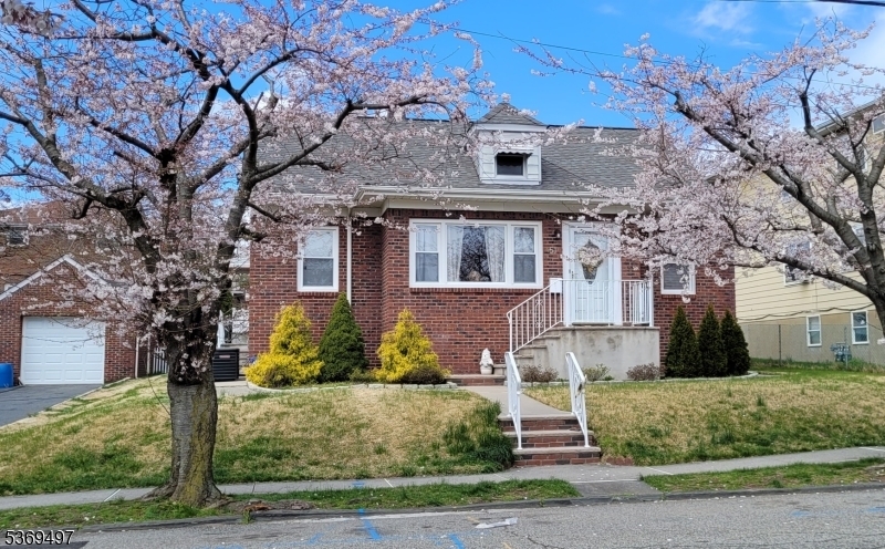 Property Photo: 51 Westervelt Pl NJ 07644