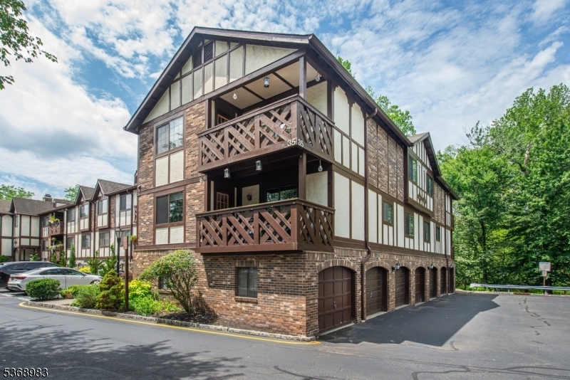 Property Photo: 3514 Whittier Ct NJ 07430