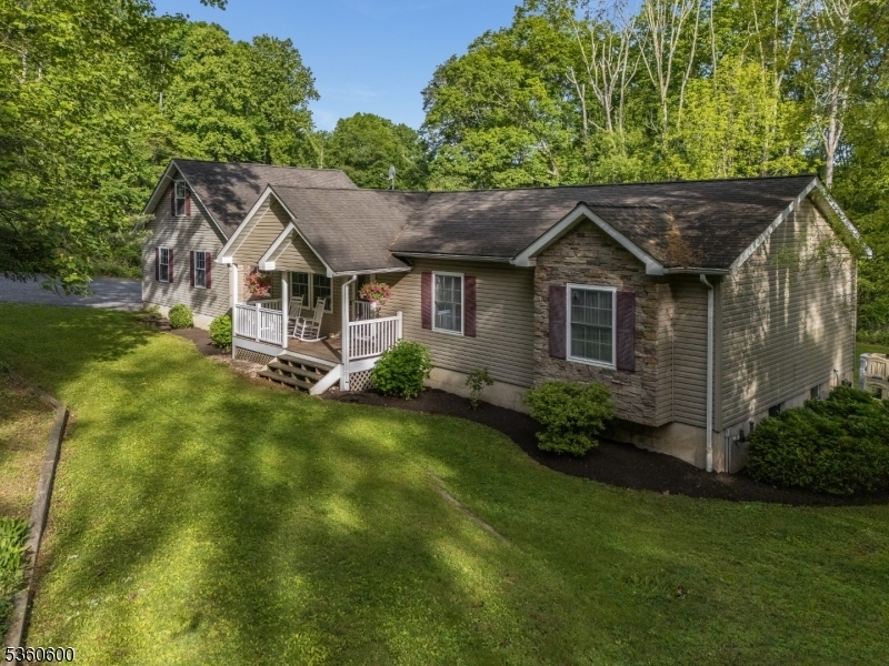17 Glenn Ave  Glen Gardner Boro NJ 08826 photo