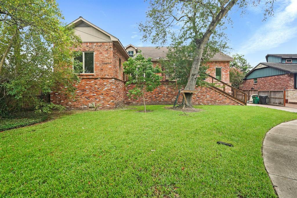 Property Photo: 9703 Oasis Drive TX 77096