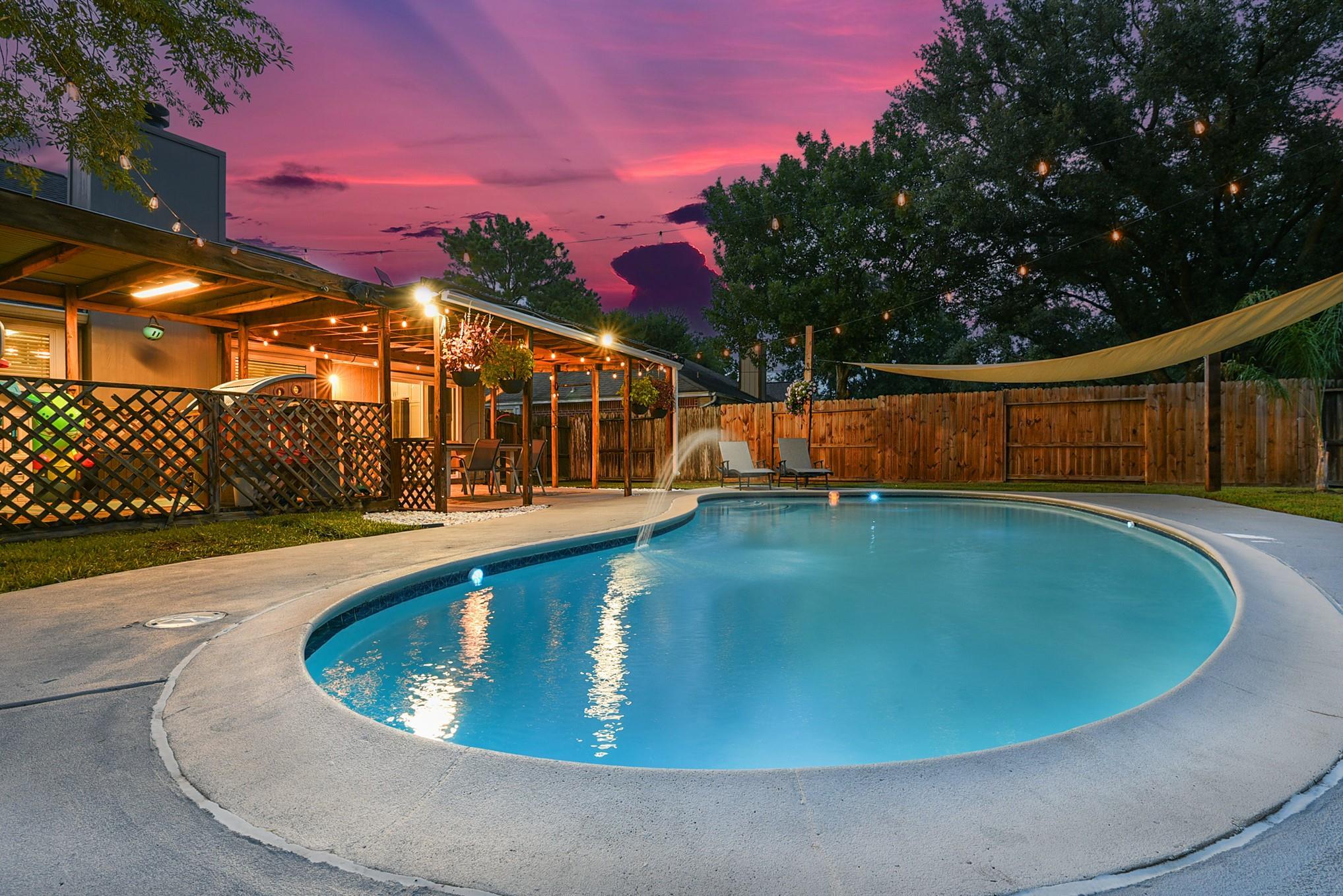 Property Photo: 12223 Paddock Way TX 77065