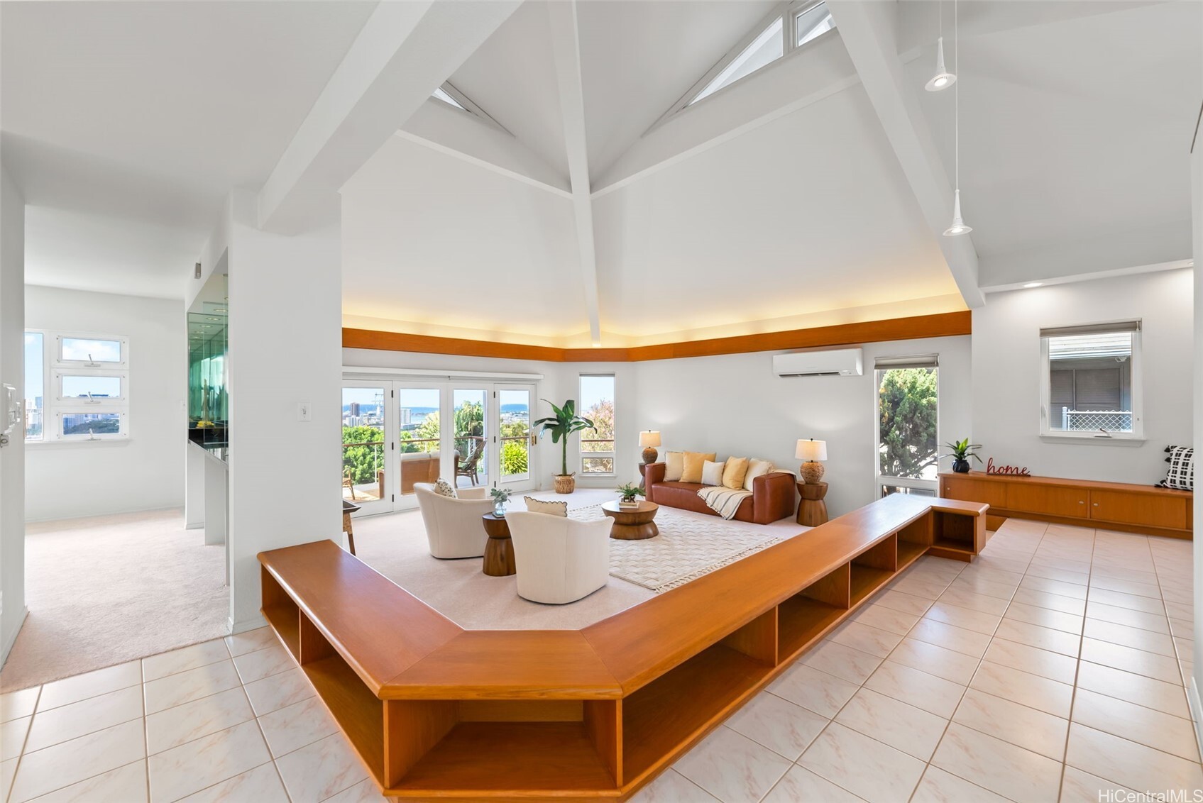 Property Photo: 2117 Aulii Street HI 96817