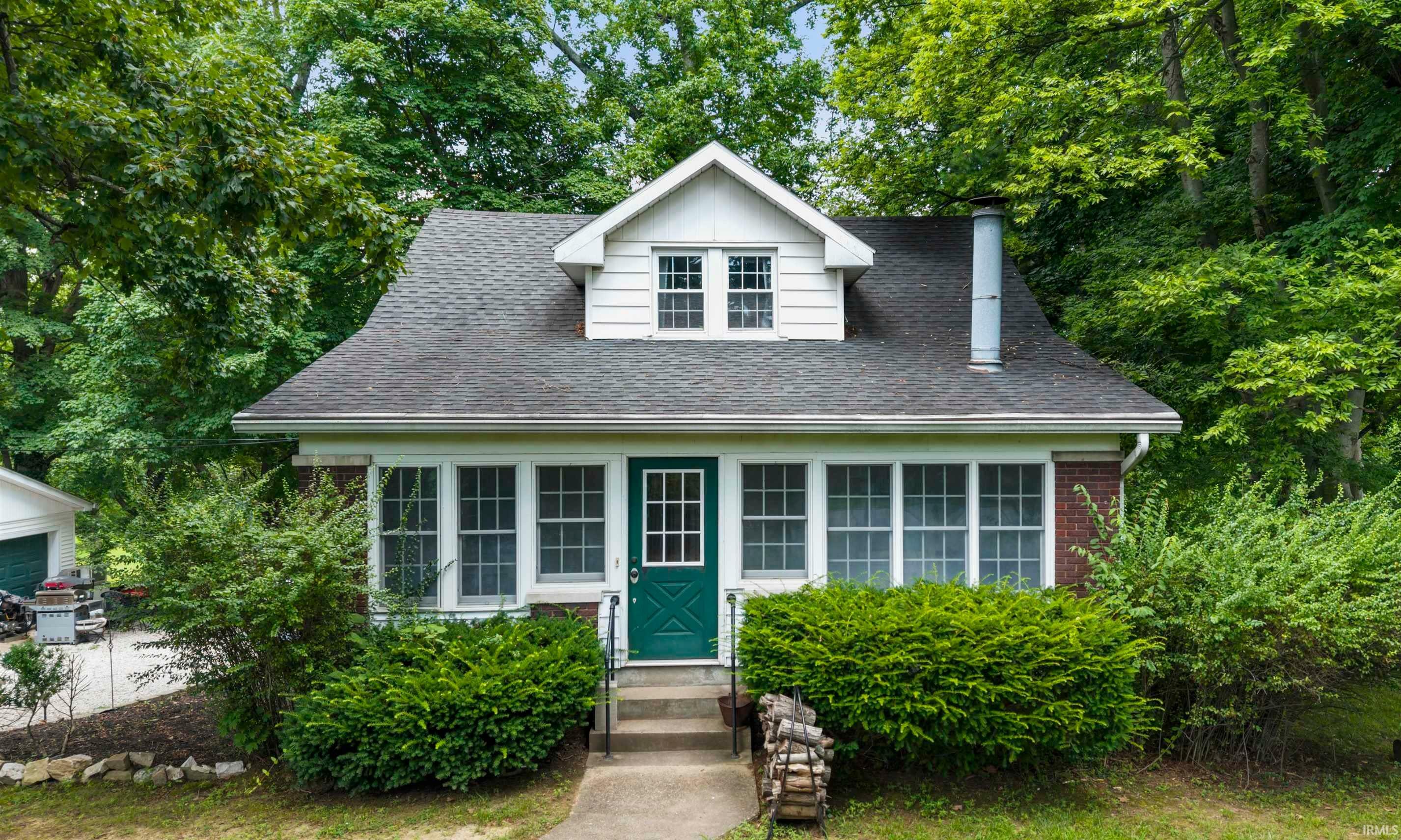 5900 Newburgh Road  Evansville IN 47715 photo