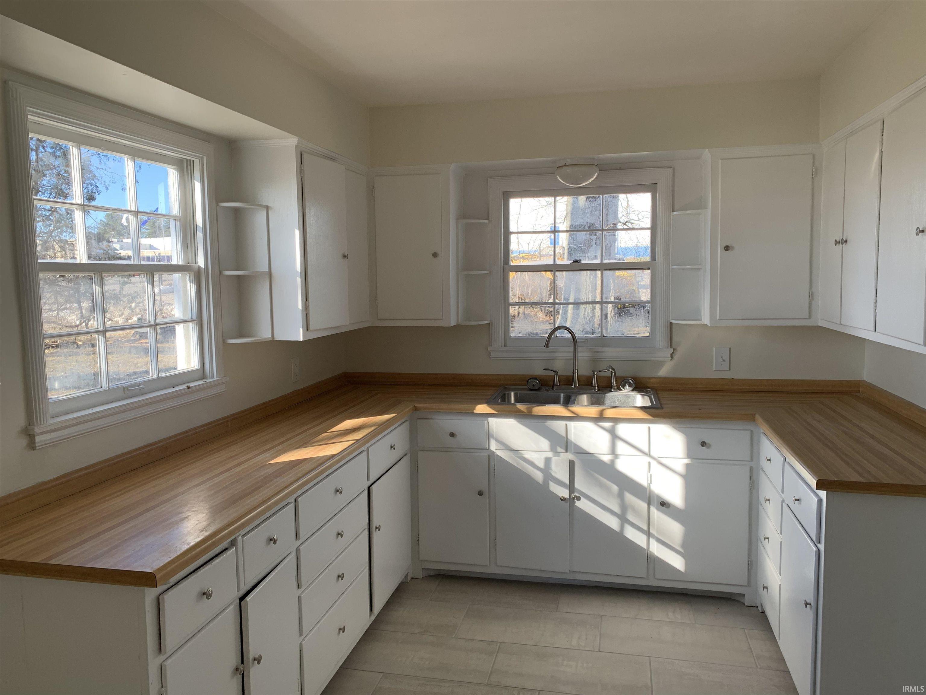Property Photo: 955 N Curry Pike IN 47404-2504