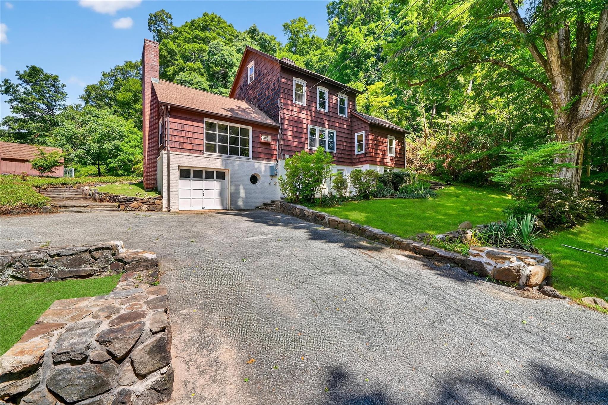 Property Photo: 285 Grand Street NY 10520