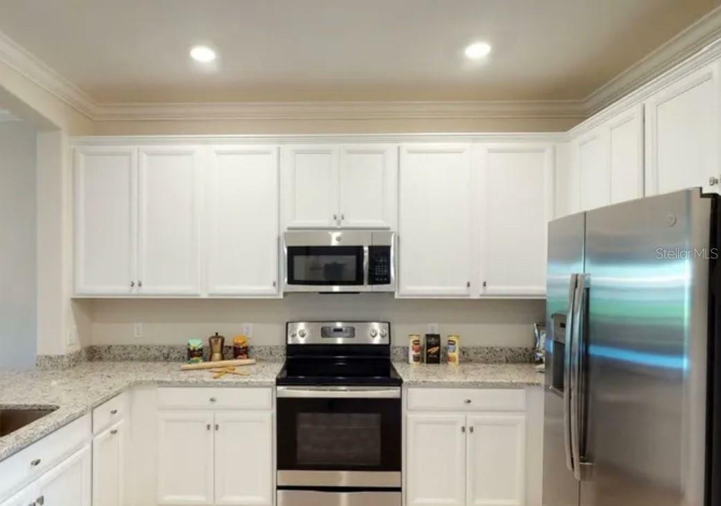 Property Photo: 8883 Saint Kitts Circle FL 34224