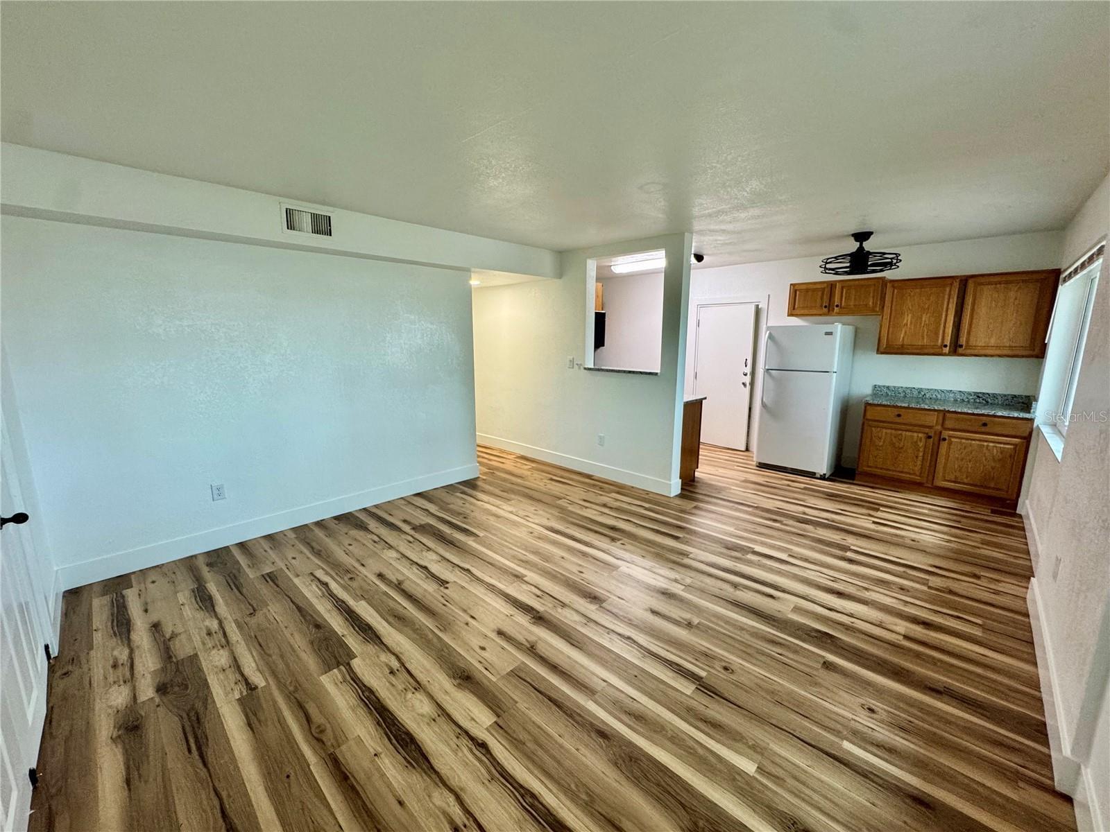 Property Photo: 300 Dalton Blvd Boulevard FL 33952