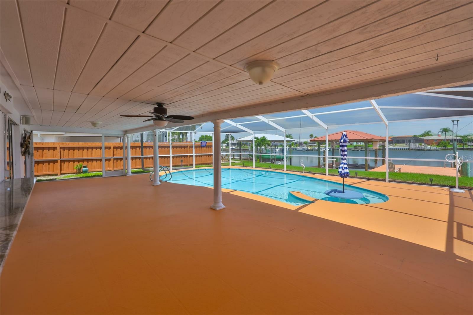 Property Photo: 6422 Lake Sunrise Drive FL 33572