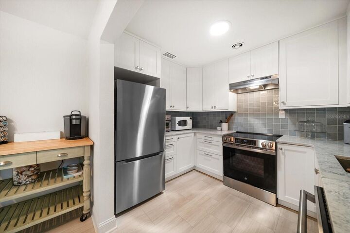 Property Photo:  745 Bruce Avenue  FL 33767 