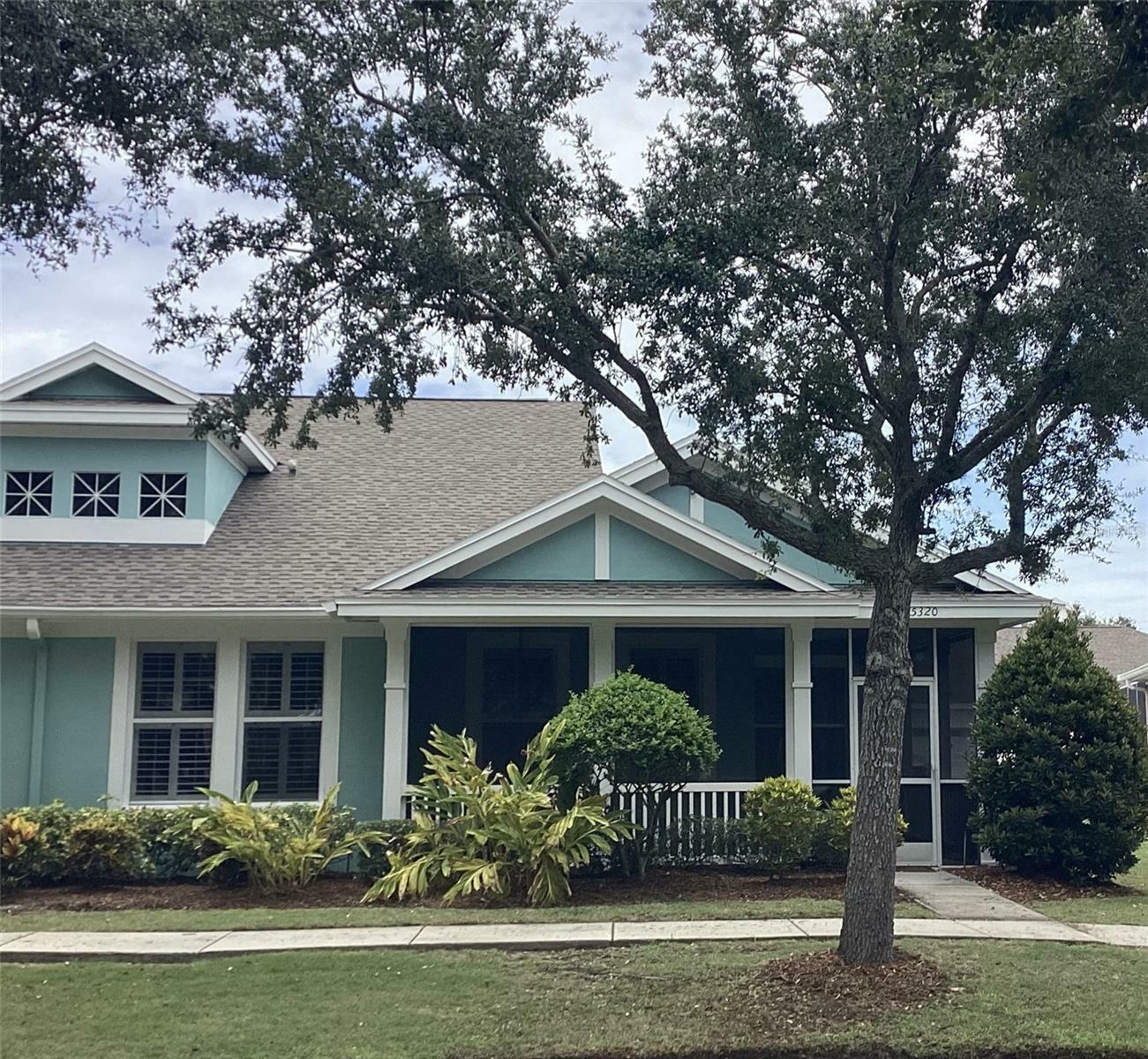 Property Photo: 5320 Golden Isles Drive FL 33572