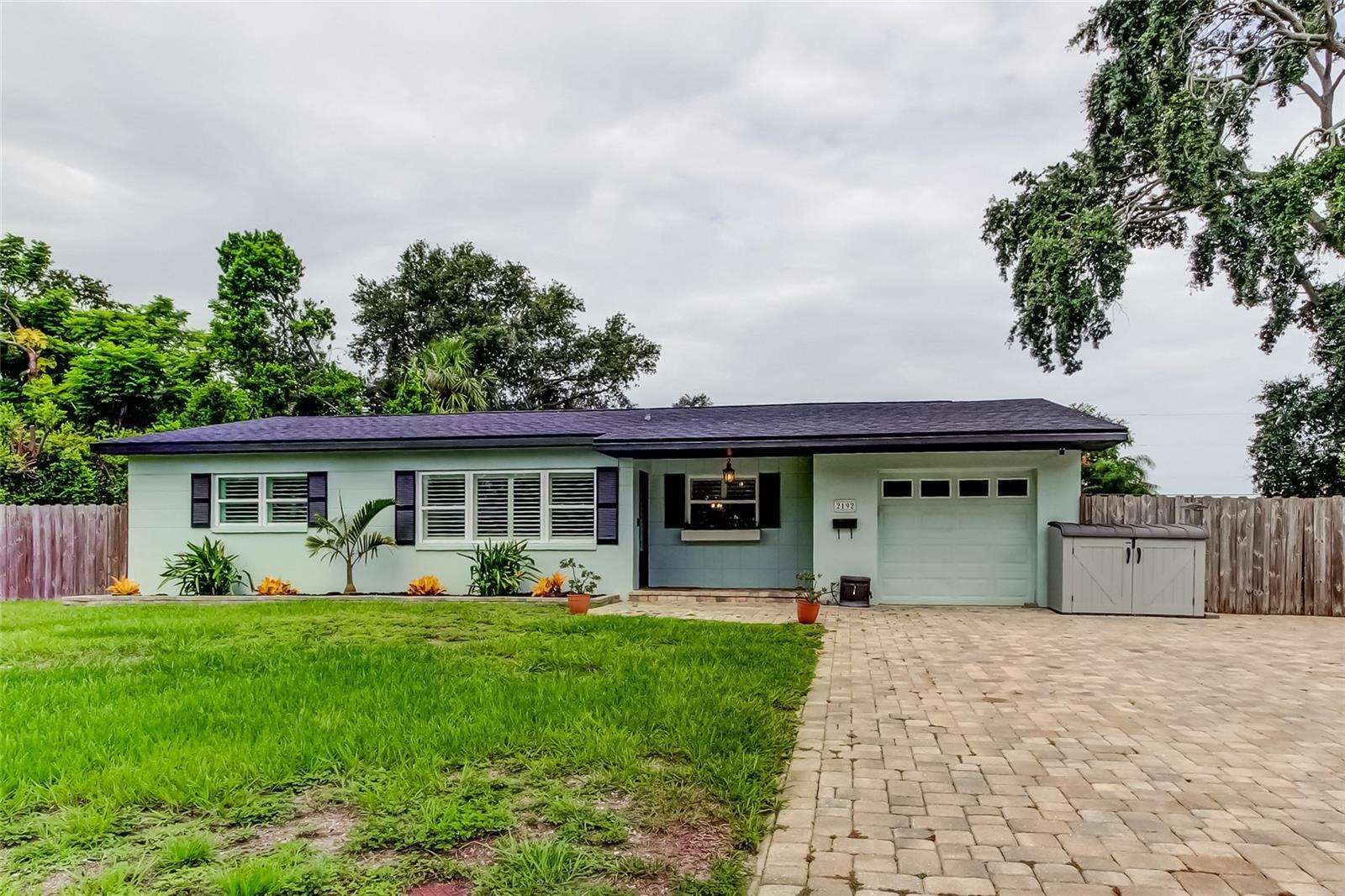 Property Photo: 2192 Robinson Drive FL 33710