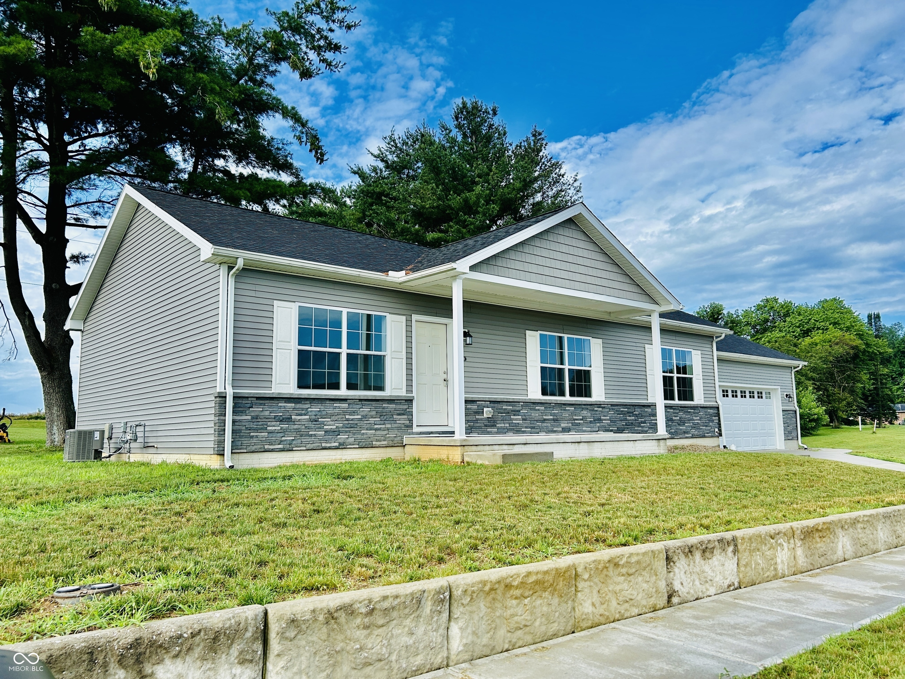 Property Photo: 10 Doe Creek Circle IN 46120