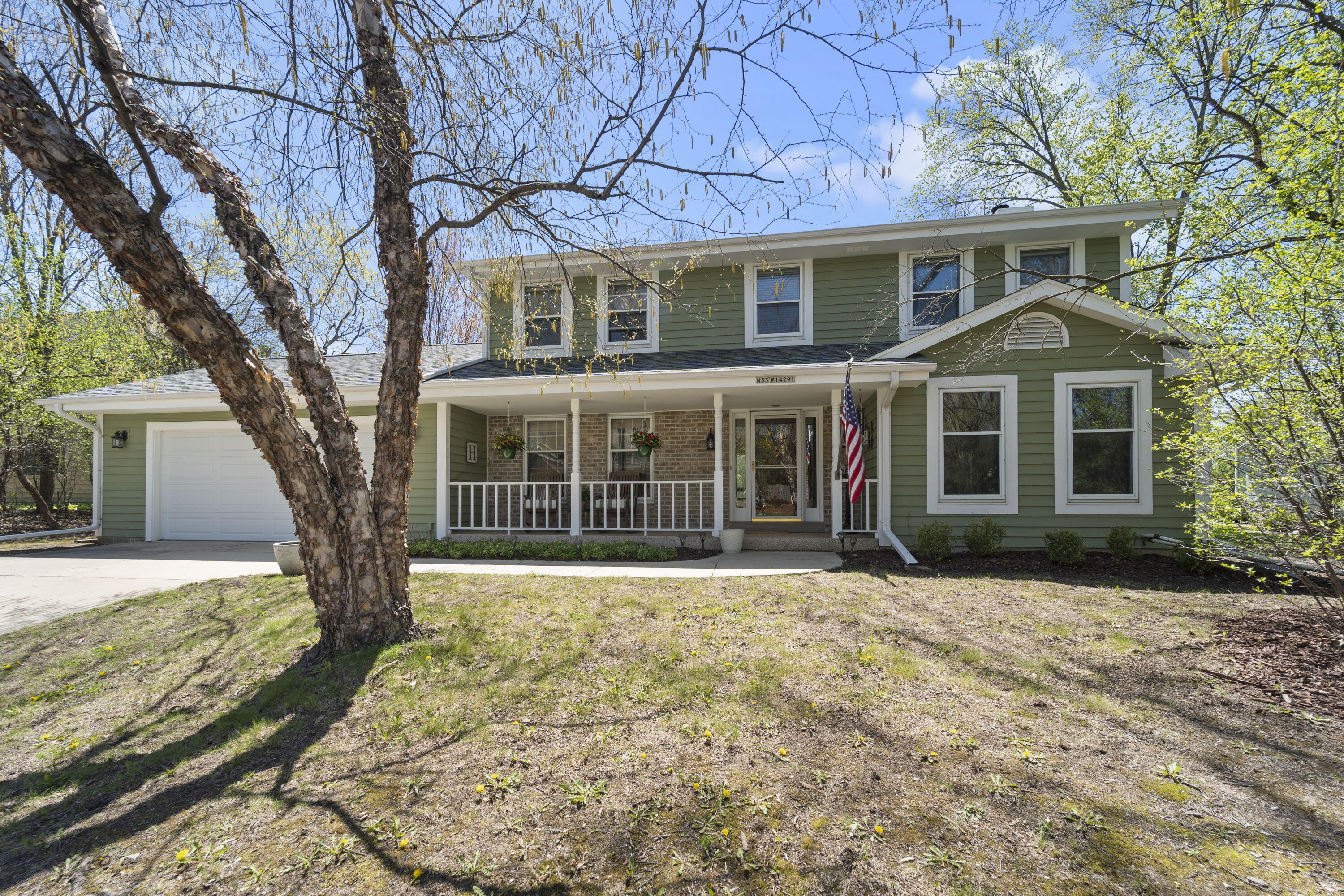 Property Photo:  N53w14291 Invery Dr  WI 53051 