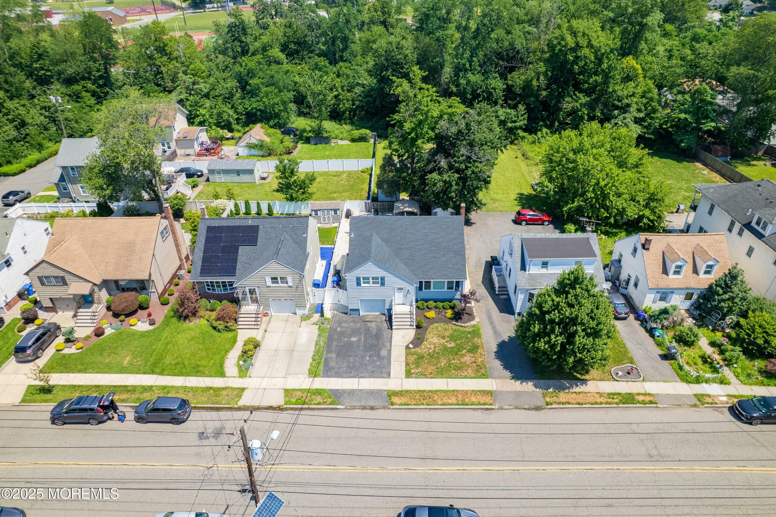 Property Photo:  212 Freeman Street  NJ 07095 