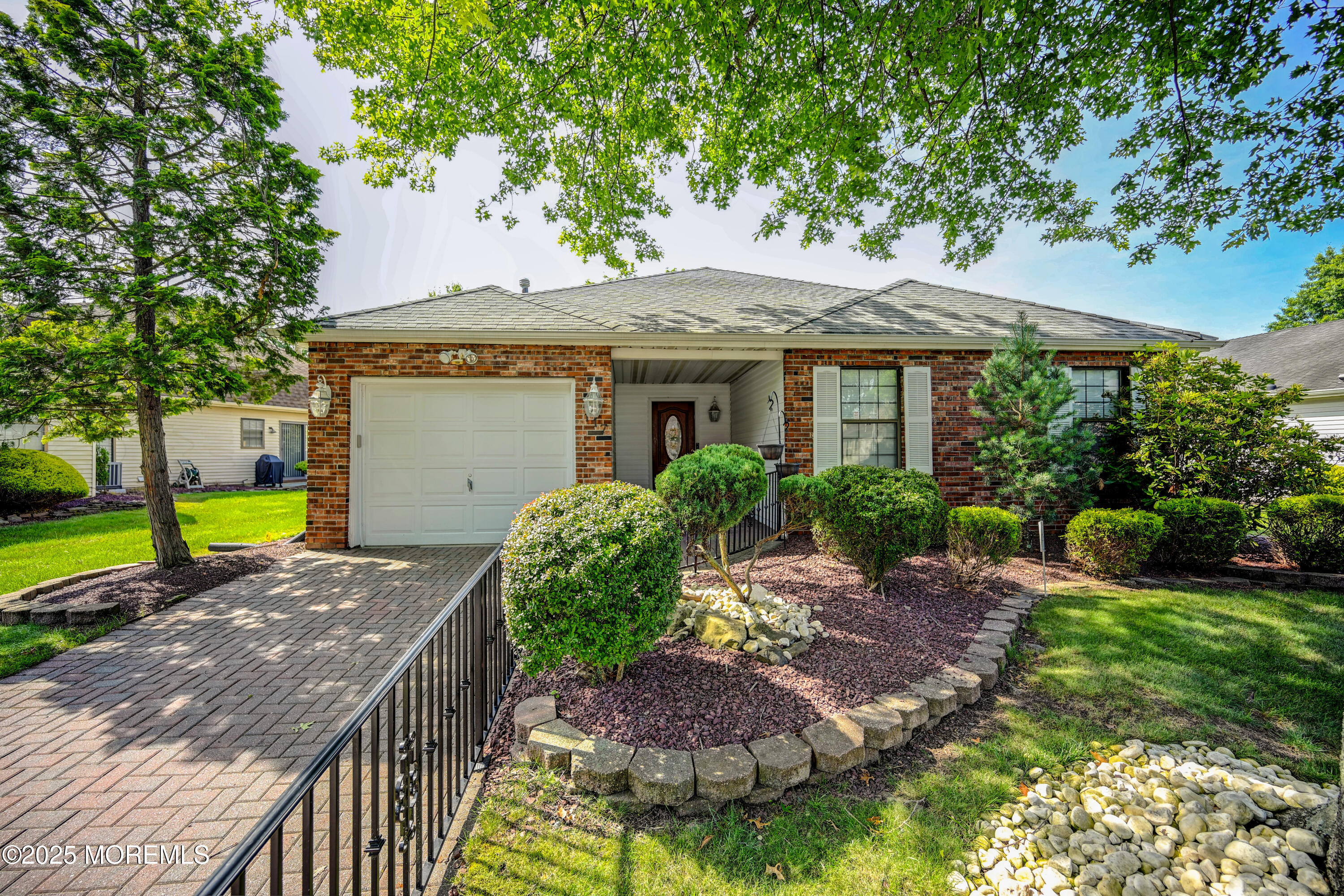 117 Murray Hill Terrace  Marlboro NJ 07746 photo