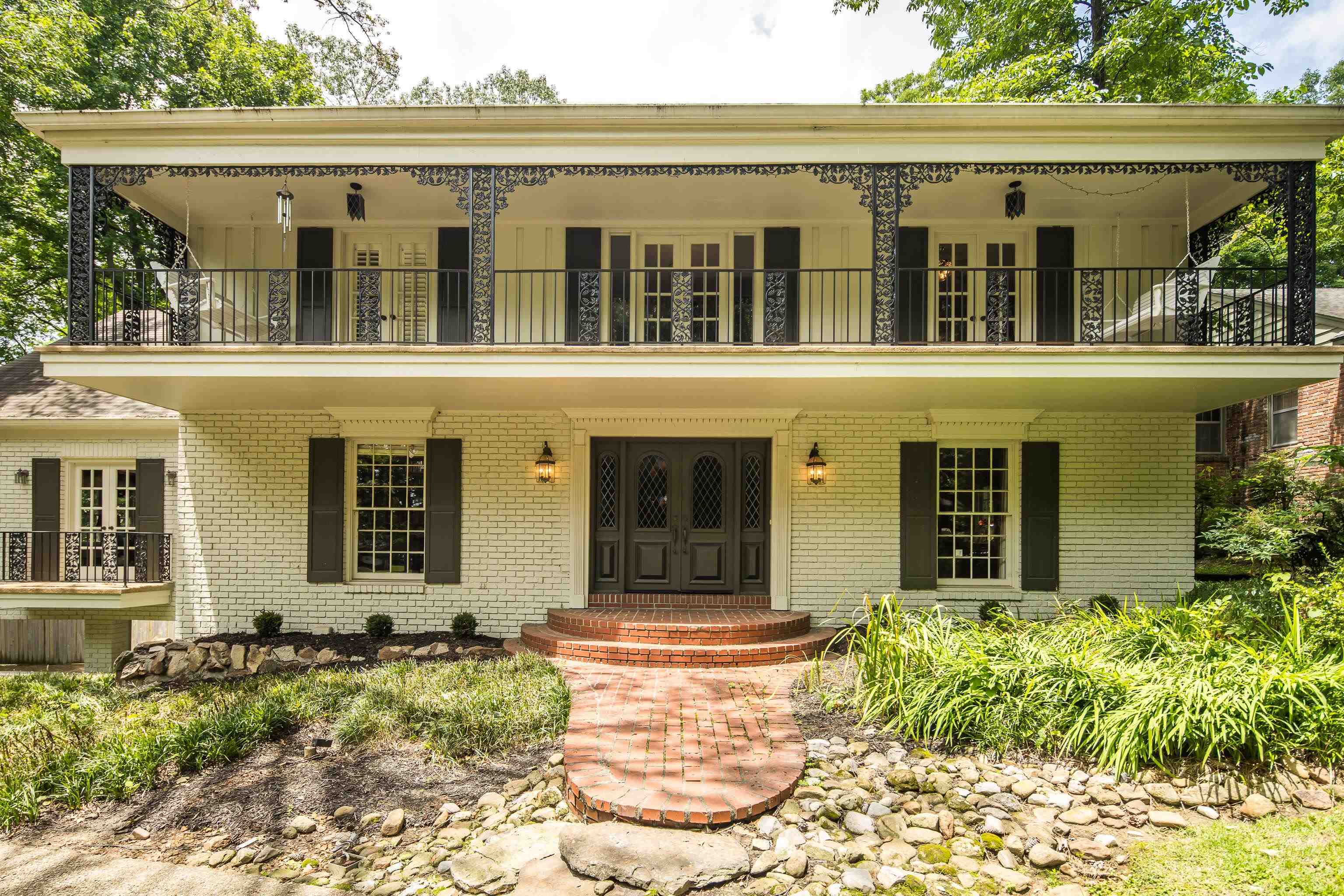 1515 W Crestwood Dr  Memphis TN 38119 photo