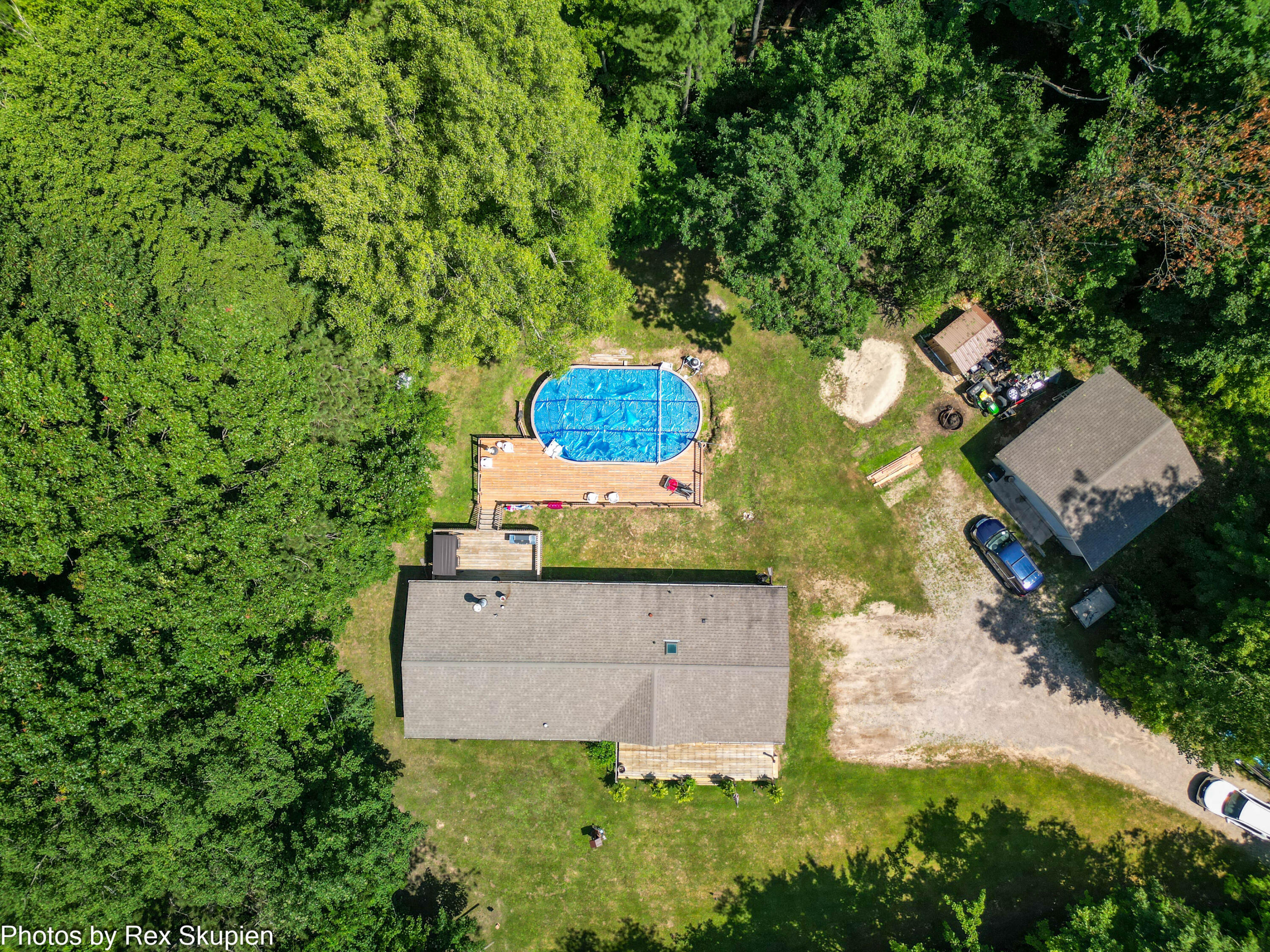 Property Photo:  623 E 56th Street  MI 49337 